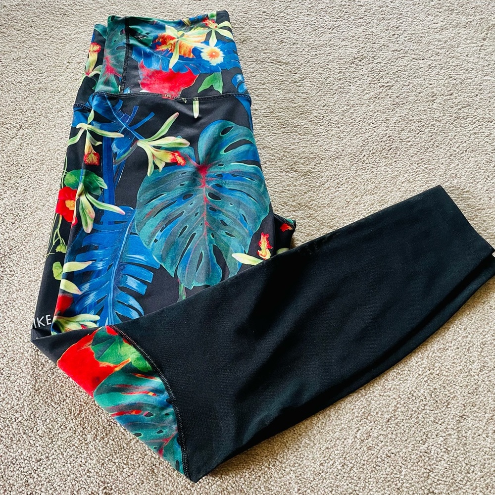 Nike DriFit Athletic Leggings - tropical